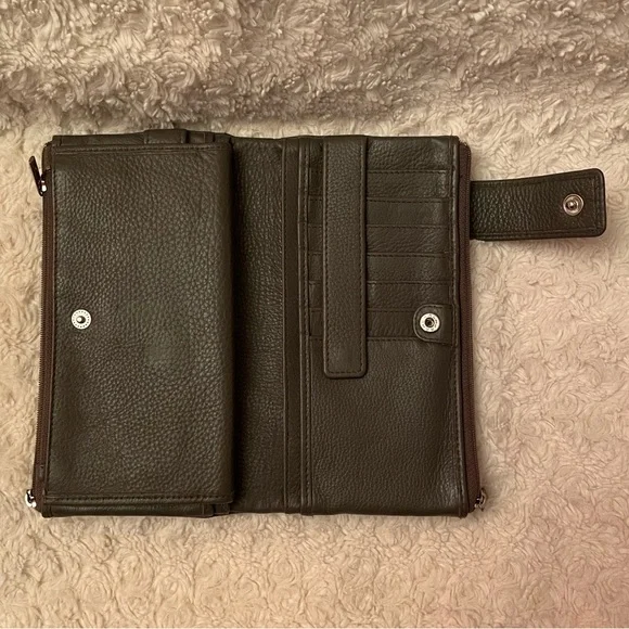 Nappa Charlotte Medium Leather Wallet in Pewter Designed in Canada Like New - Picture 6 of 8